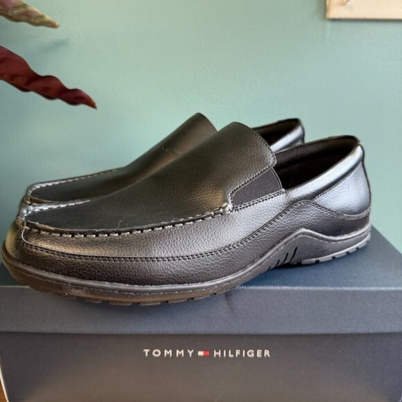 Tommy Hilfiger Mens Loafers 13W Black Leather Slip-On Drivers - Picture 1 of 6